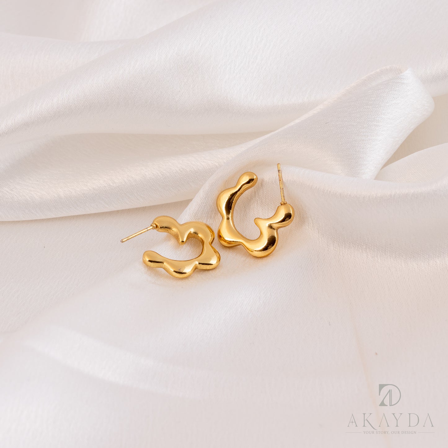 Flora studs