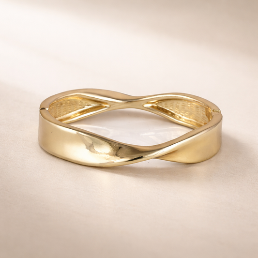 Gold Twisted Hand Cuff