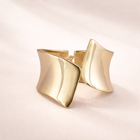 Luxe Curve Gold Cuff