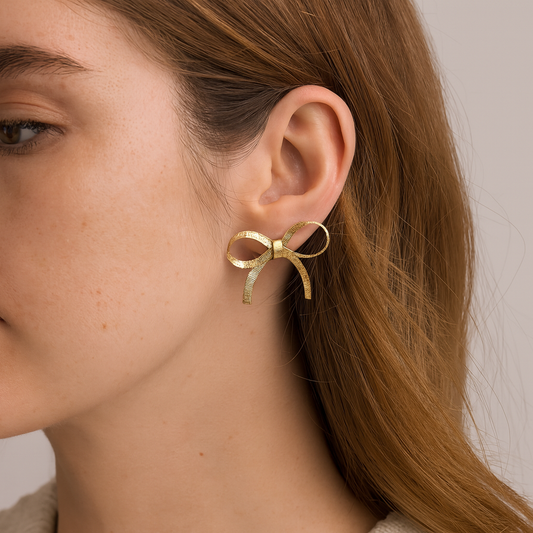Delicate Bow Studs