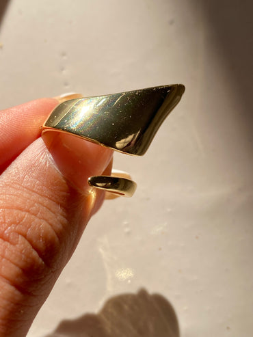 Greta adjustable ring