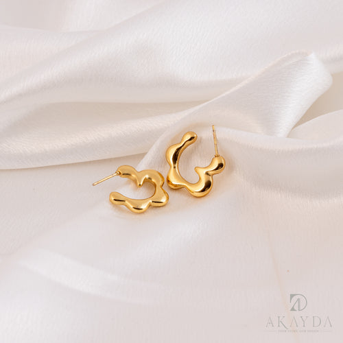 Flora studs