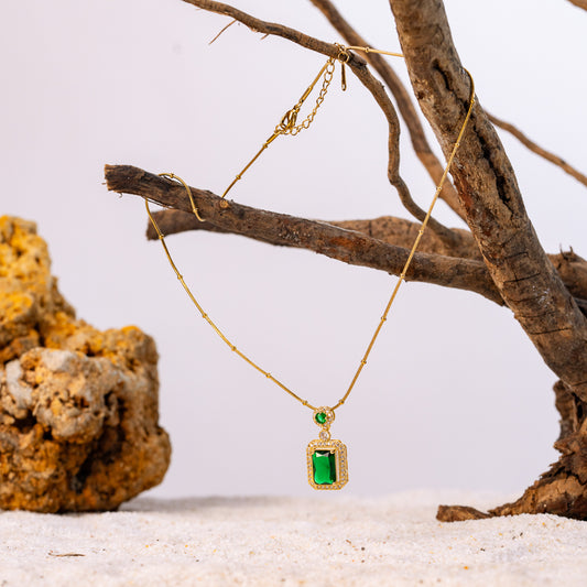 Emerald Regal Necklace with Dot Chain
